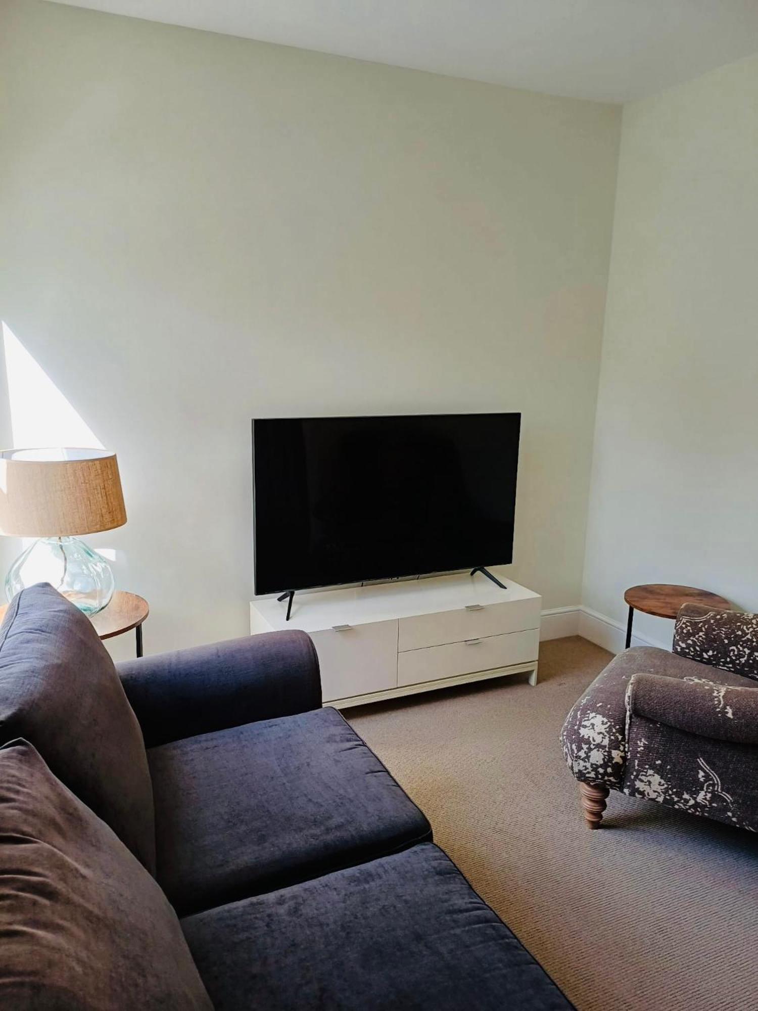 Stylish 1 Bedroom Flat In Heart Of Cowes Cowes  Extérieur photo